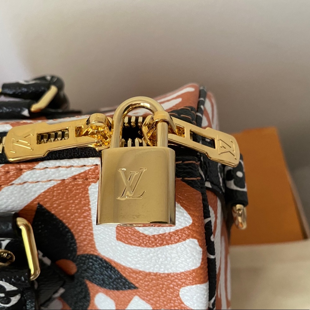 SOLD LV Limited Edition Crafty Speedy Bandoliere25 - Picture 11 of 15